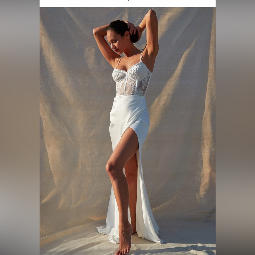 Calla Lily Dress V Chapman